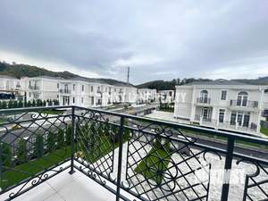 Дом 198м², 2-этажный, участок 4 сот.