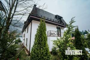 Дом 350м², 2-этажный, участок 6 сот.