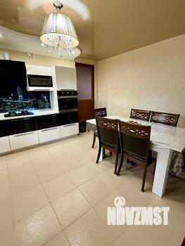 Дом 200м², 2-этажный, участок 4 сот.