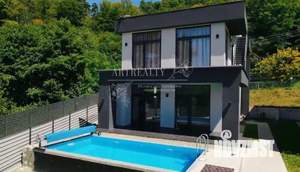 Дом 173м², 2-этажный, участок 5 сот.