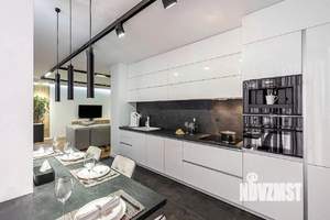 Дом 310м², 2-этажный, участок 8 сот.