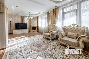 Дом 176м², 3-этажный, участок 4 сот.