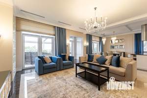 Таунхаус 304м², 2-этажный, участок 4 сот.