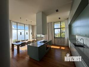 Дом 400м², 2-этажный, участок 12 сот.