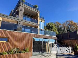 Дом 300м², 2-этажный, участок 5 сот.