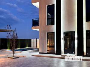 Дом 215м², 2-этажный, участок 4 сот.