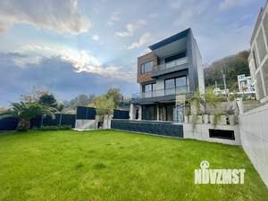 Дом 300м², 3-этажный, участок 6 сот.