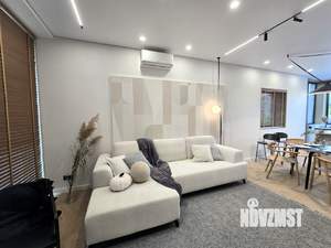 Дом 175м², 2-этажный, участок 7 сот.