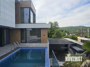 Дом 270м², 2-этажный, участок 6 сот.