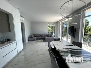 Дом 260м², 3-этажный, участок 9 сот.