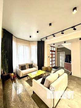 Дом 400м², 3-этажный, участок 9 сот.