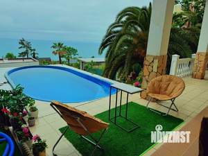 Дом 212м², 2-этажный, участок 5 сот.