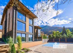 Дом 330м², 2-этажный, участок 12 сот.