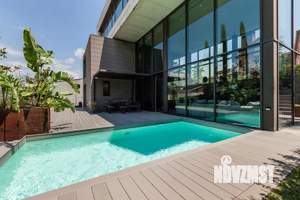 Коттедж 360м², 2-этажный, участок 7 сот.