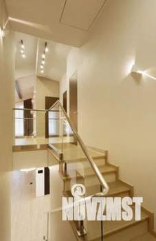 Коттедж 300м², 2-этажный, участок 6 сот.