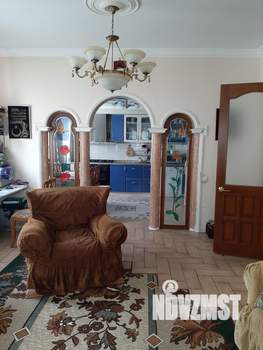 Дом 570м², 3-этажный, участок 11 сот.