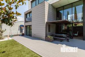 Коттедж 360м², 2-этажный, участок 7 сот.