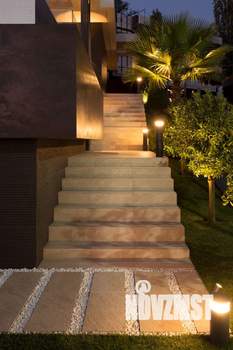 Дом 400м², 2-этажный, участок 8 сот.