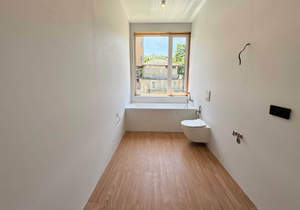 Дом 180м², 2-этажный, участок 5 сот.