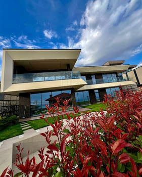 Дом 350м², 3-этажный, участок 7 сот.