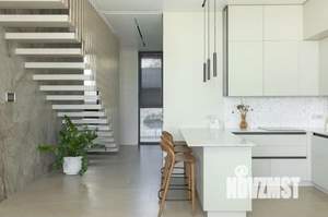 Коттедж 244м², 2-этажный, участок 10 сот.