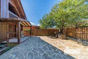 Дом 70м², 2-этажный, участок 5 сот.