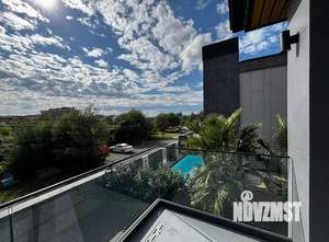 Дом 300м², 2-этажный, участок 6 сот.