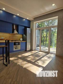 Дом 140м², 2-этажный, участок 6 сот.