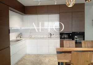 Дом 210м², 2-этажный, участок 5 сот.