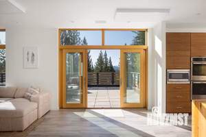 Дом 200м², 2-этажный, участок 5 сот.