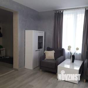 Коттедж 245м², 3-этажный, участок 6 сот.