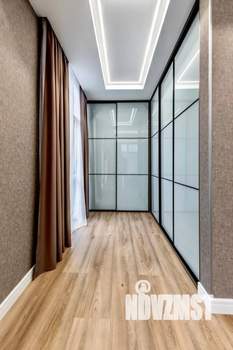 Коттедж 200м², 3-этажный, участок 5 сот.