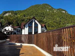 Коттедж 144м², 3-этажный, участок 4 сот.