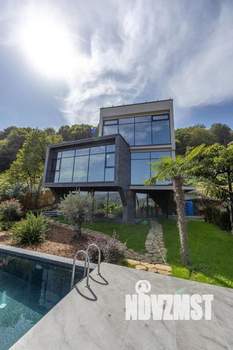 Дом 426м², 3-этажный, участок 20 сот.