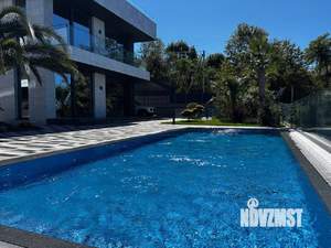 Дом 240м², 2-этажный, участок 6 сот.