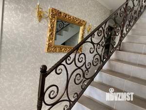 Дом 200м², 2-этажный, участок 9 сот.