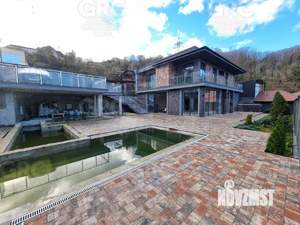 Дом 258м², 2-этажный, участок 6 сот.