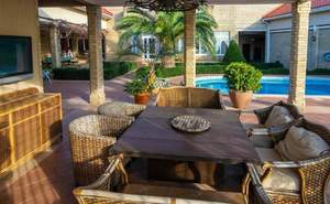 Дом 656м², 2-этажный, участок 9 сот.