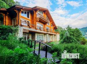 Дом 600м², 3-этажный, участок 12 сот.