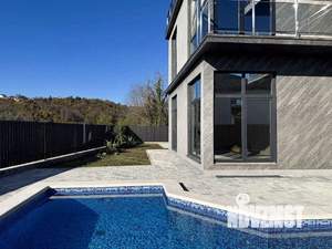 Дом 204м², 3-этажный, участок 4 сот.