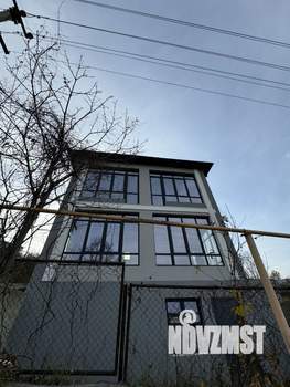 Дом 187м², 3-этажный, участок 4 сот.