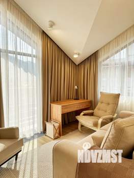 Дом 190м², 2-этажный, участок 4 сот.