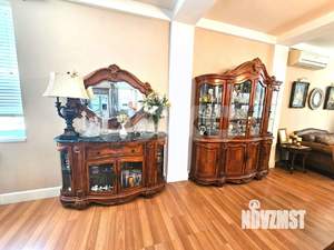 Дом 438м², 3-этажный, участок 6 сот.