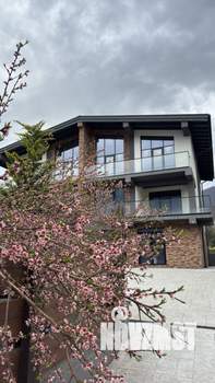 Дом 498м², 3-этажный, участок 8 сот.