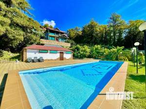 Дом 130м², 2-этажный, участок 60 сот.