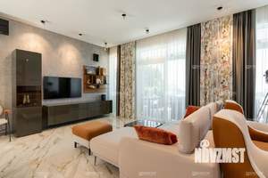 Коттедж 210м², 2-этажный, участок 7 сот.