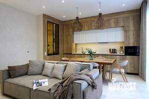 Дом 100м², 2-этажный, участок 3 сот.