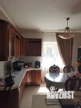 Дом 545м², 5-этажный, участок 4 сот.