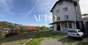 Дом 300м², 3-этажный, участок 10 сот.