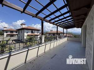 Дом 214м², 2-этажный, участок 7 сот.